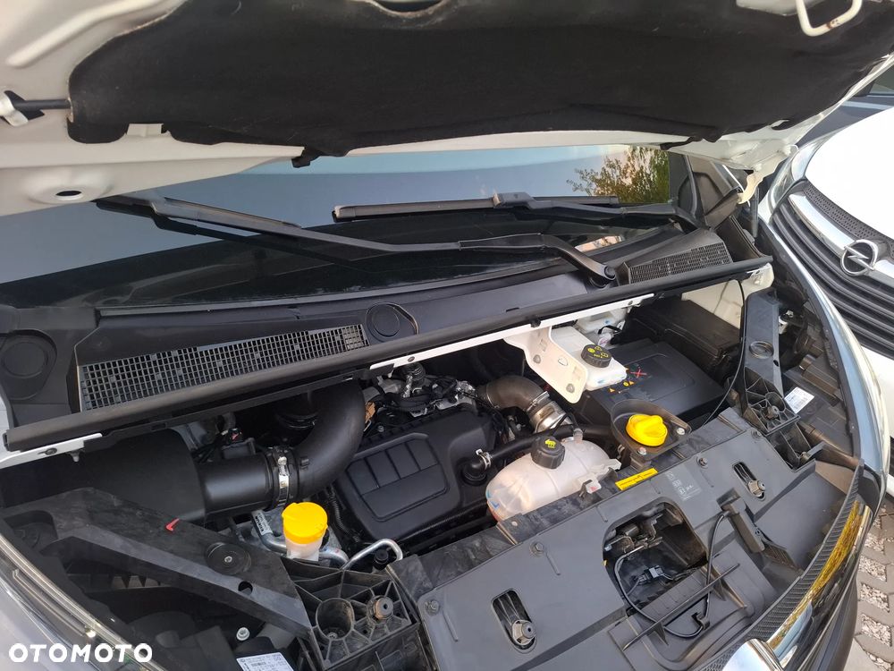 Opel Vivaro 2018 L2H2 MAXI * klima 3osobowy - 35