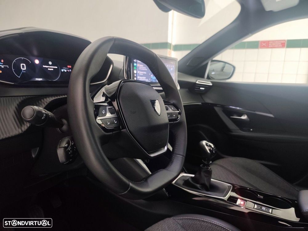 Peugeot 2008 1.2 PureTech Allure Pack - 18