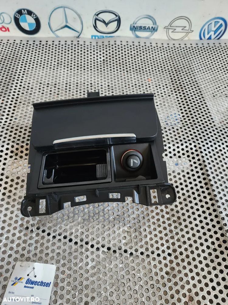 Scrumiera Audi A4 B8 8K Cod 8K - 2