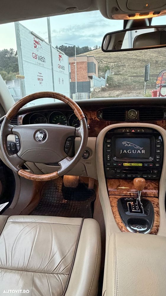 Jaguar XJ XJ6 2.7 V6 Sovereign Aut - 14