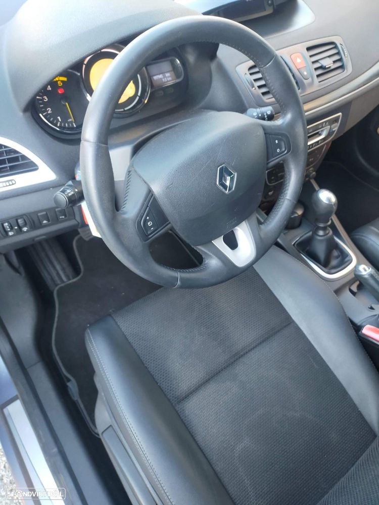 Renault Mégane 1.5 dCi Dynamique - 8