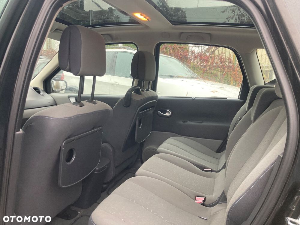 Renault Scenic 1.6 16V 110 Authentique - 9