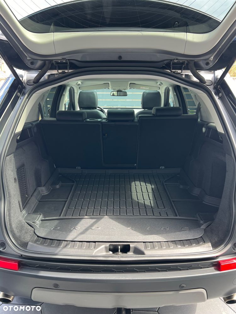 Land Rover Discovery Sport 2.0 TD4 HSE Luxury - 32