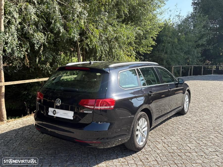 VW Passat Variant 1.6 TDI BlueMotion - 11
