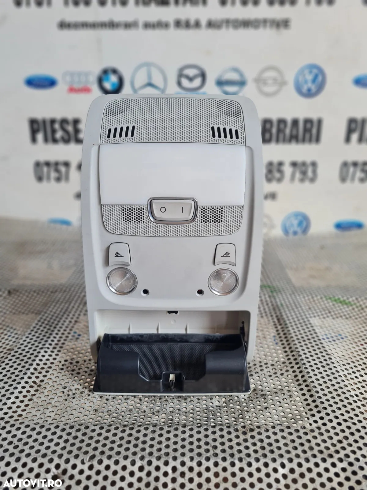 Plafoniera Fata Suport Ochelari Audi A5 2.0 Tdi Euro 5 Motor CJC Cutie Automata NYM An 2012-2013-20 - 3