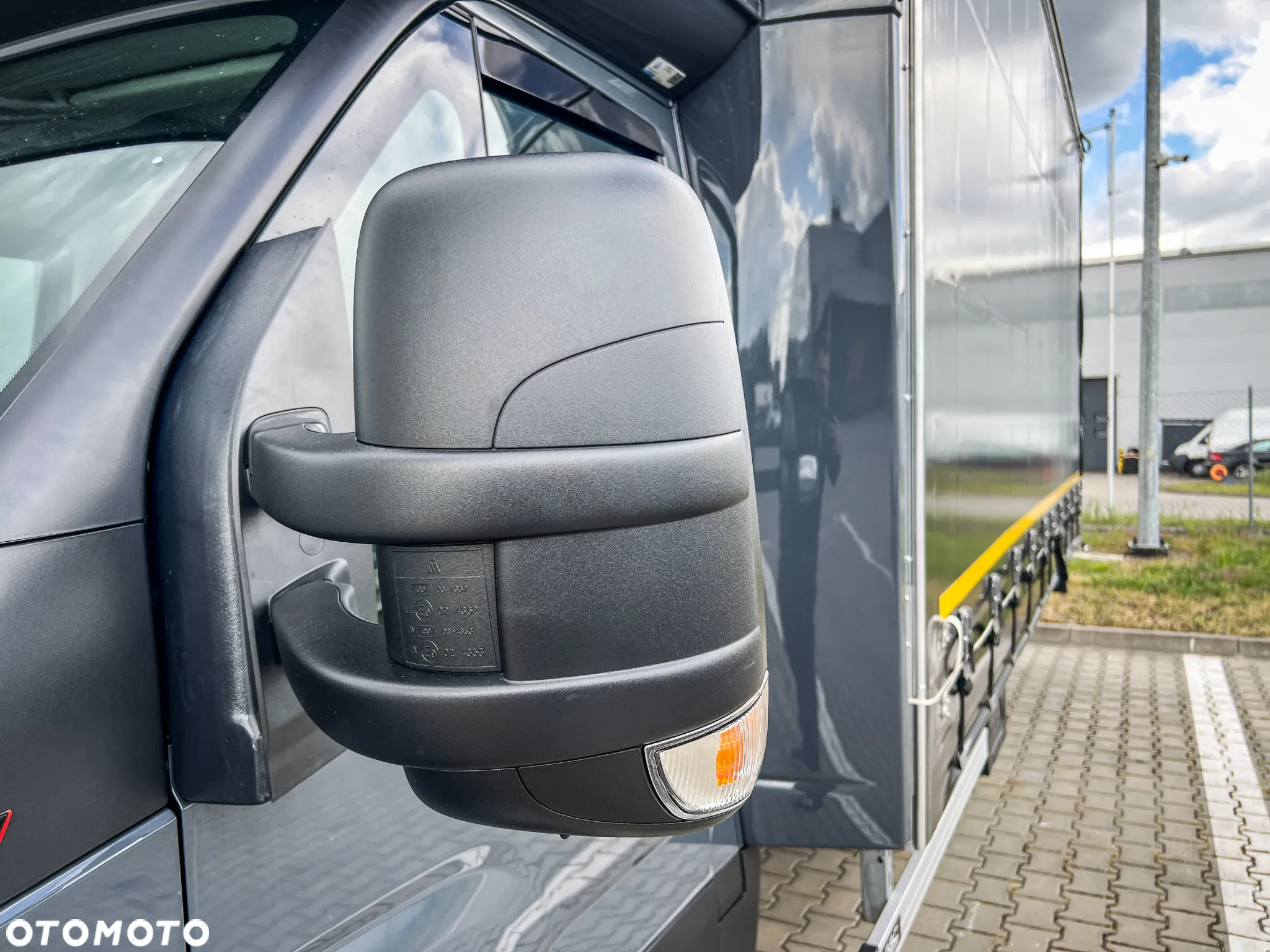 Iveco Daily, PLANDEKA ,Sypialnia , 35S, 3.0L - 5,1m - 37