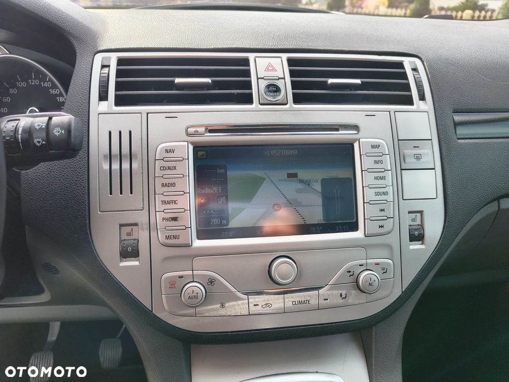 Ford Kuga 2.0 TDCi 2x4 Titanium - 22