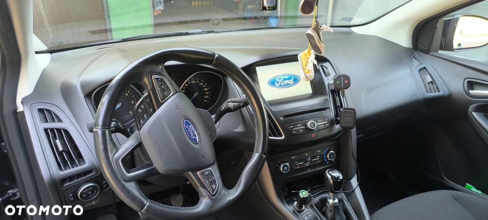 Ford Focus 1.5 TDCi DPF Start-Stopp-System Titanium - 4