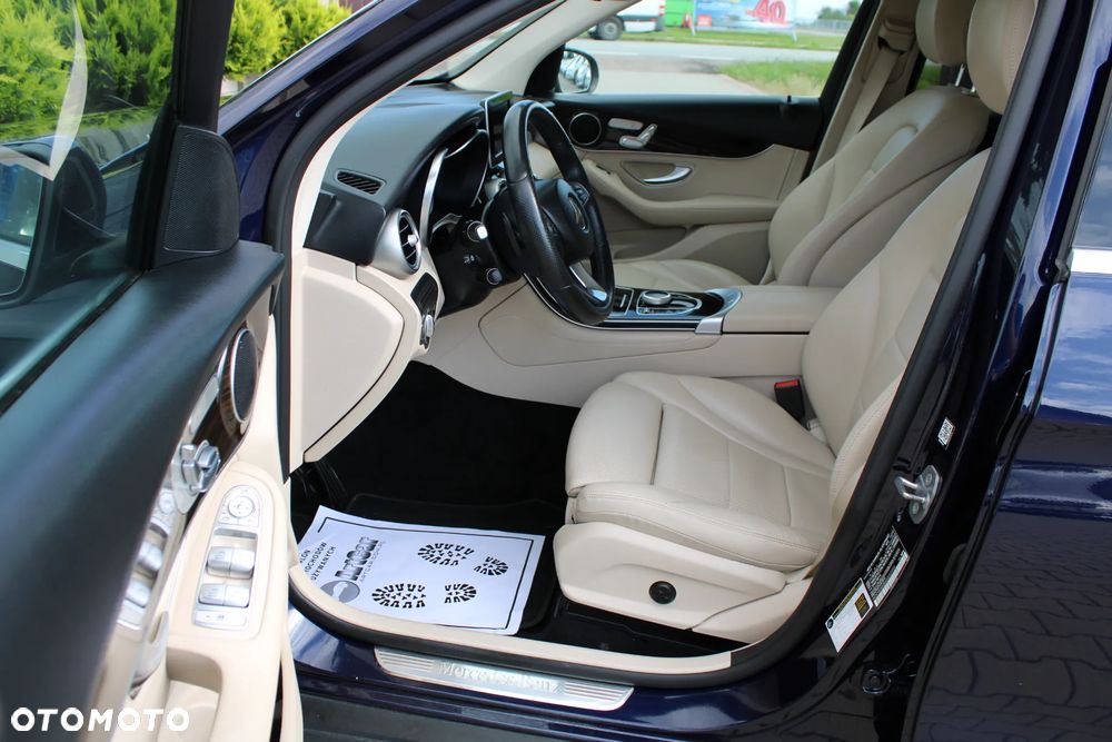 Mercedes-Benz GLC 300 4Matic 9G-TRONIC - 21