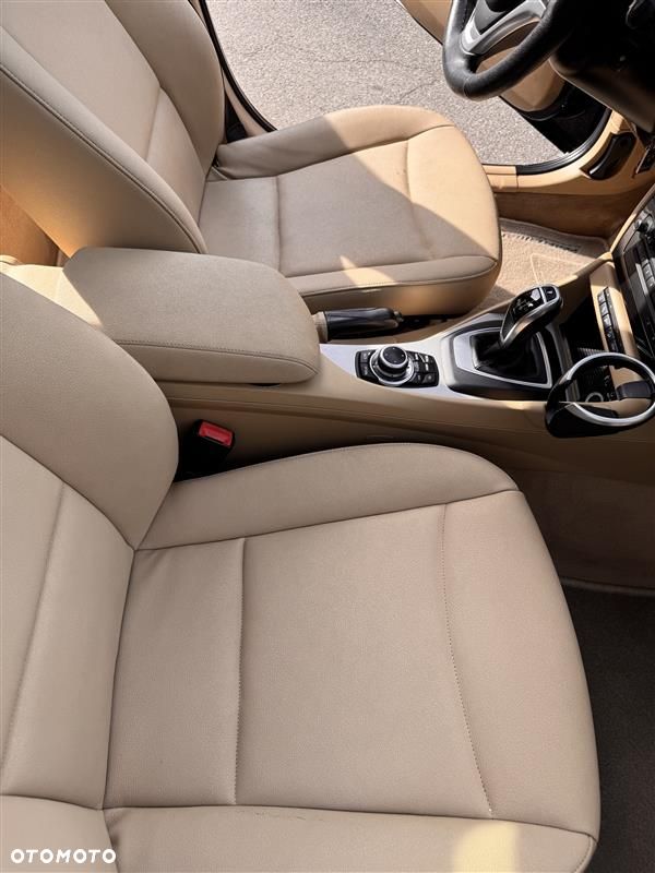 BMW X1 xDrive28i - 8