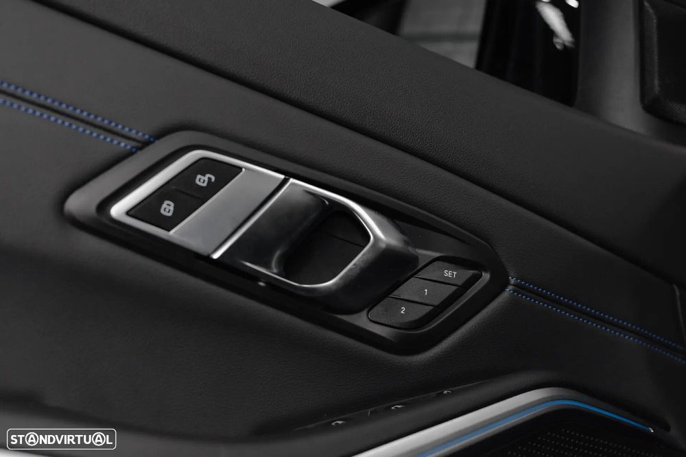 BMW 330 e Pack Desportivo M Auto - 27