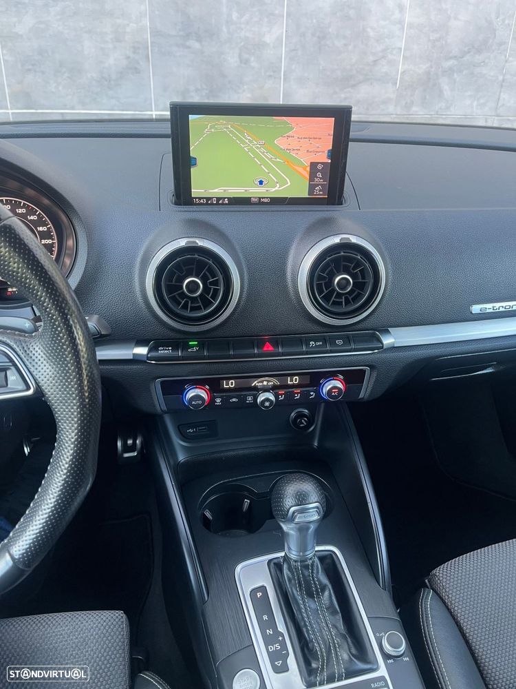 Audi A3 Sportback - 16