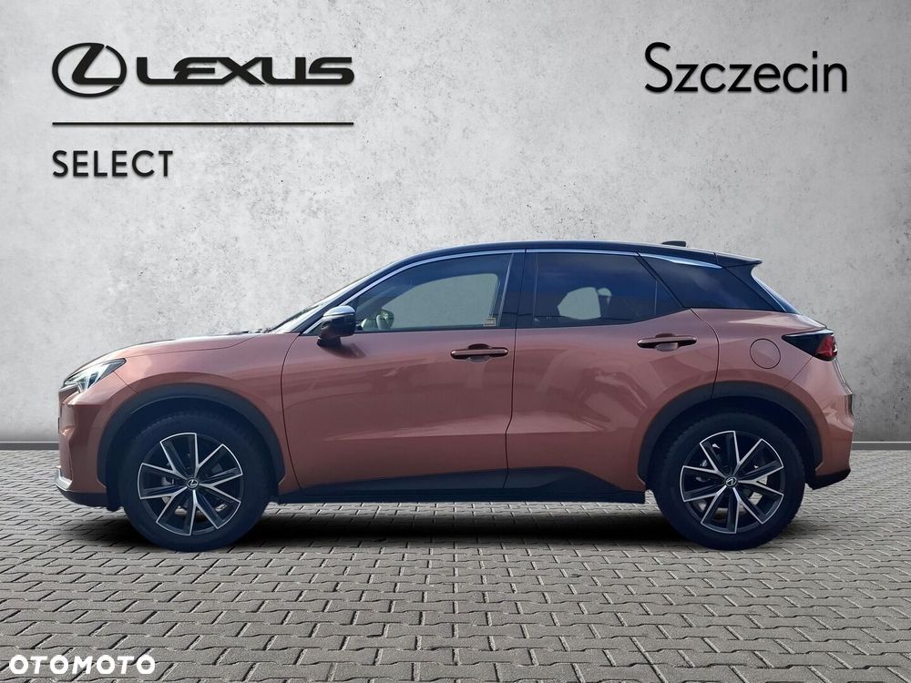 Lexus LBX 1.5 Hybrid Emotion - 2