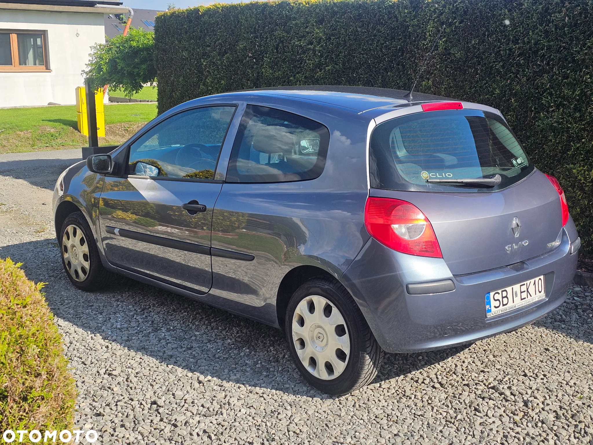 Renault Clio - 9