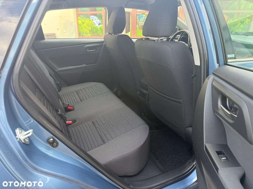 Toyota Auris 1.2 Turbo Edition S+ - 31