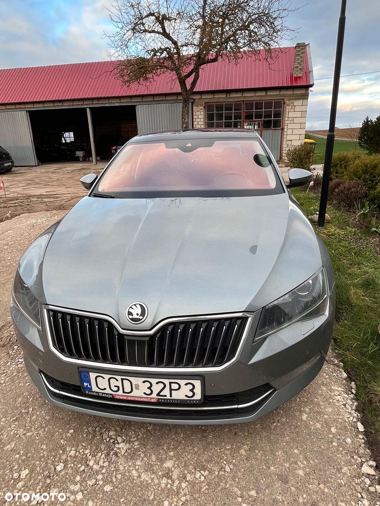 Skoda Superb 2.0 TDI 4x4 L&K DSG - 8