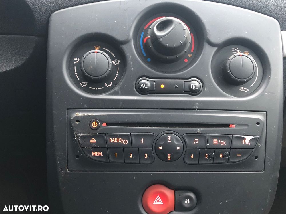 Renault Clio dCi 90 Dynamique - 20