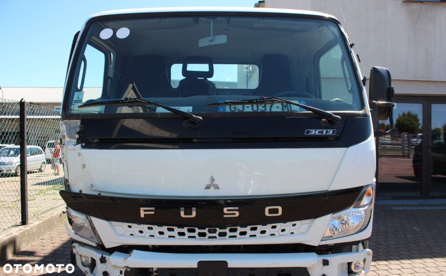 Mitsubishi Fuso Canter - 2