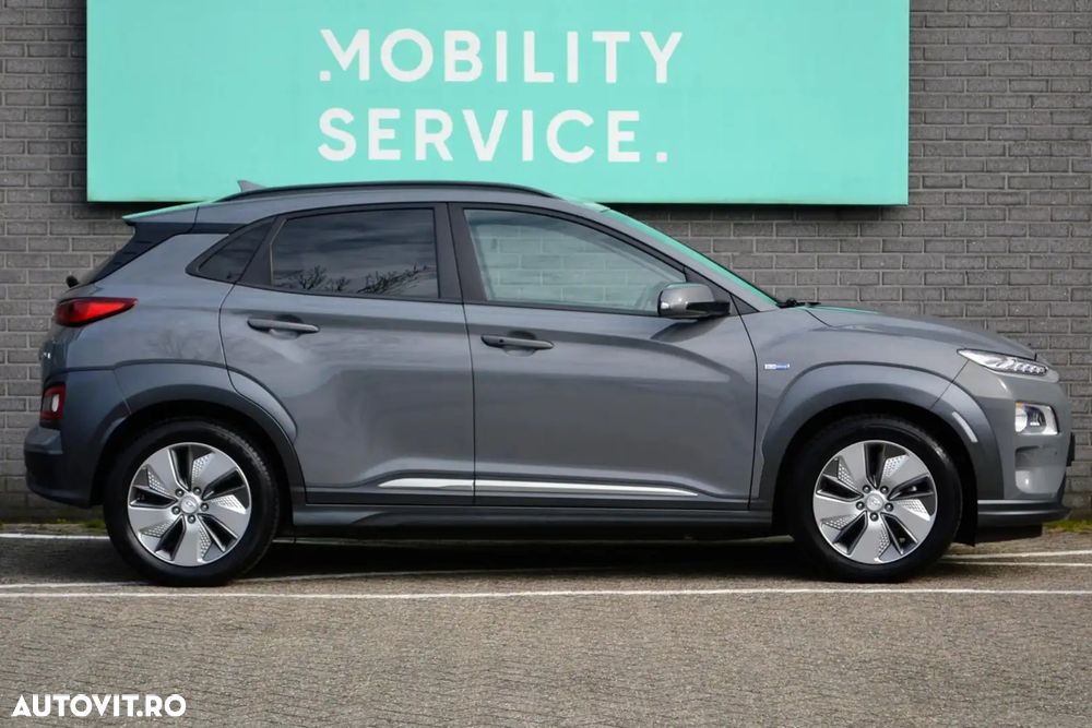 Hyundai KONA Premium - 4