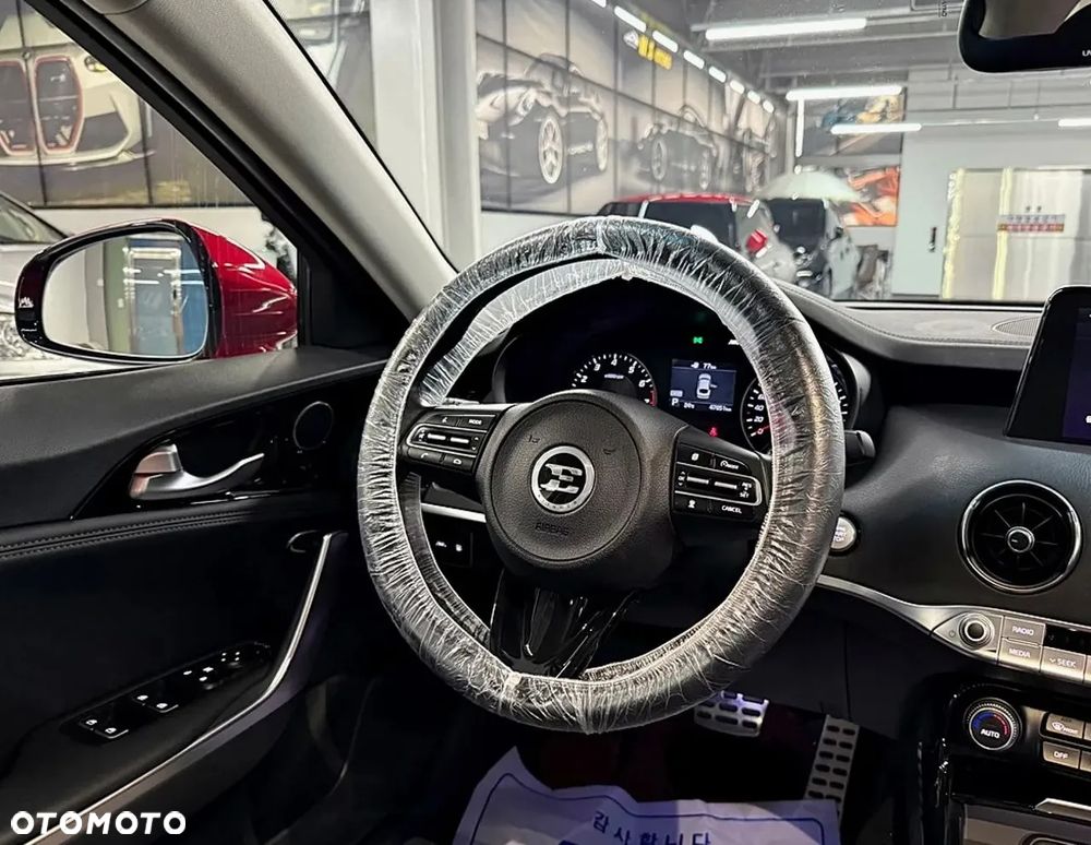 Kia Stinger 2.0 T-GDI GT Line - 18