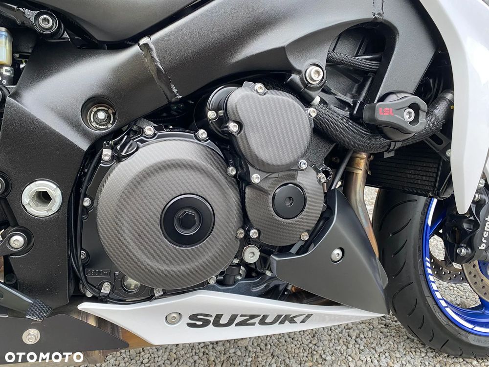 Suzuki GSX - 8