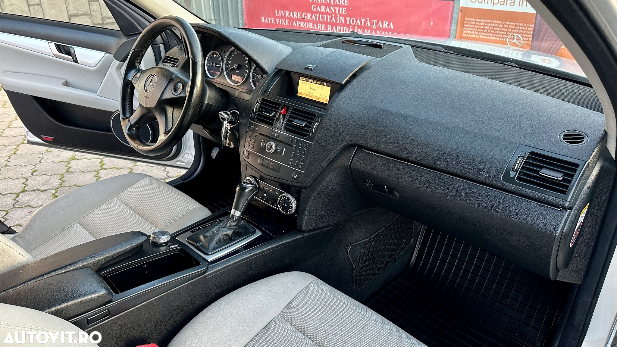 Mercedes-Benz C - 8