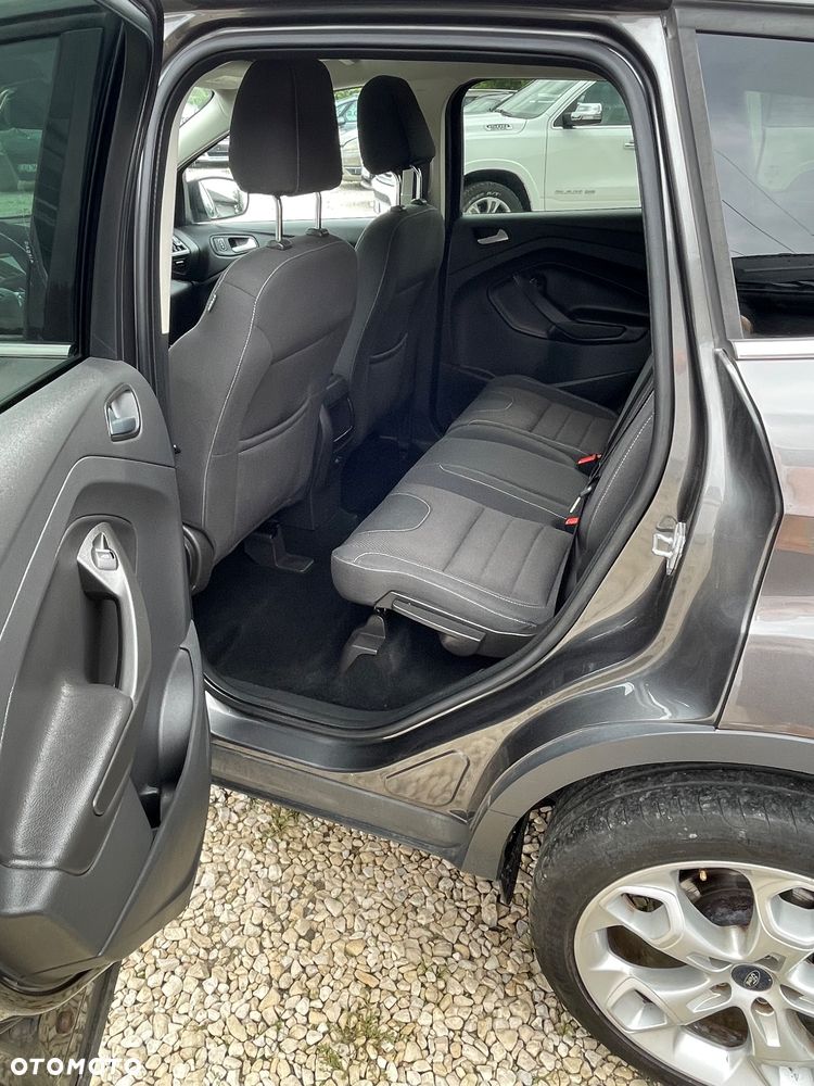 Ford Kuga - 17