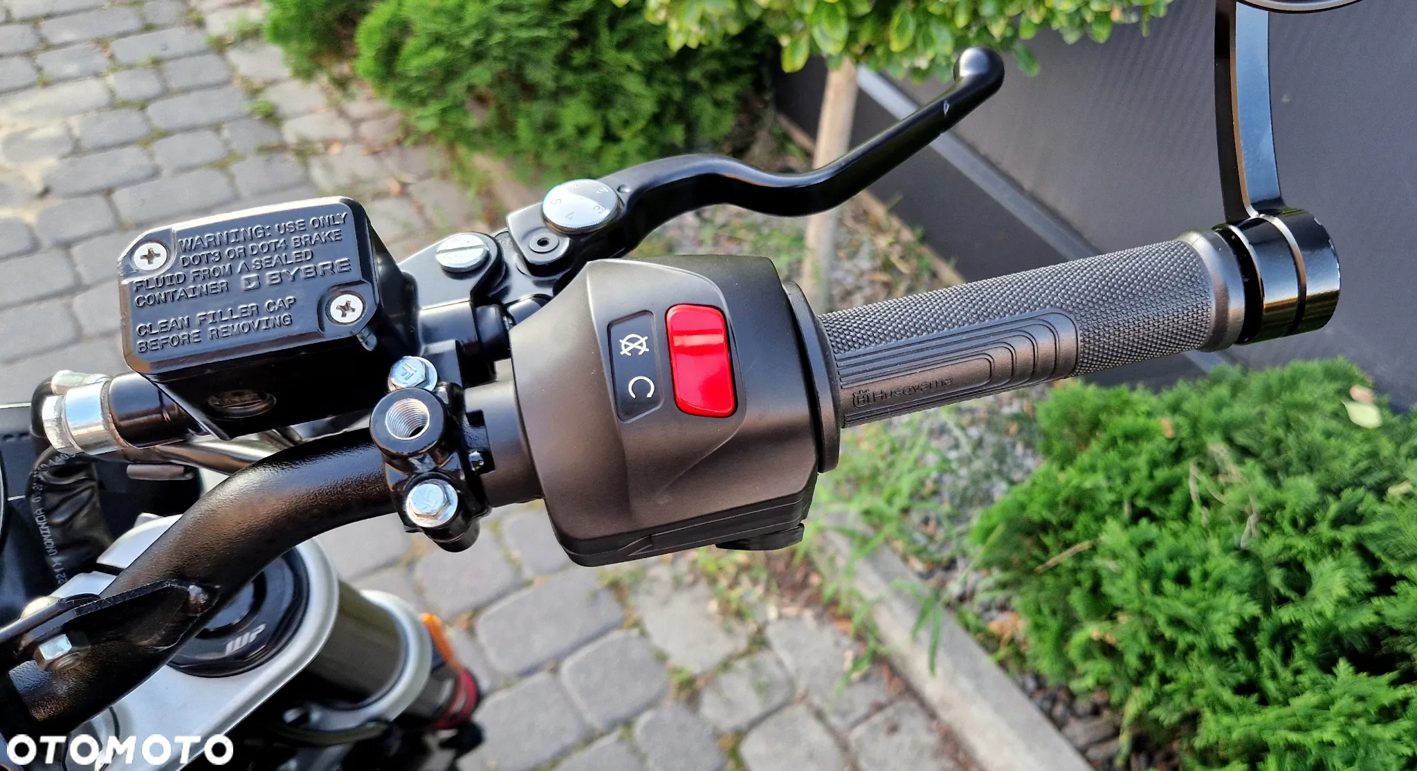 Husqvarna Svartpilen - 12
