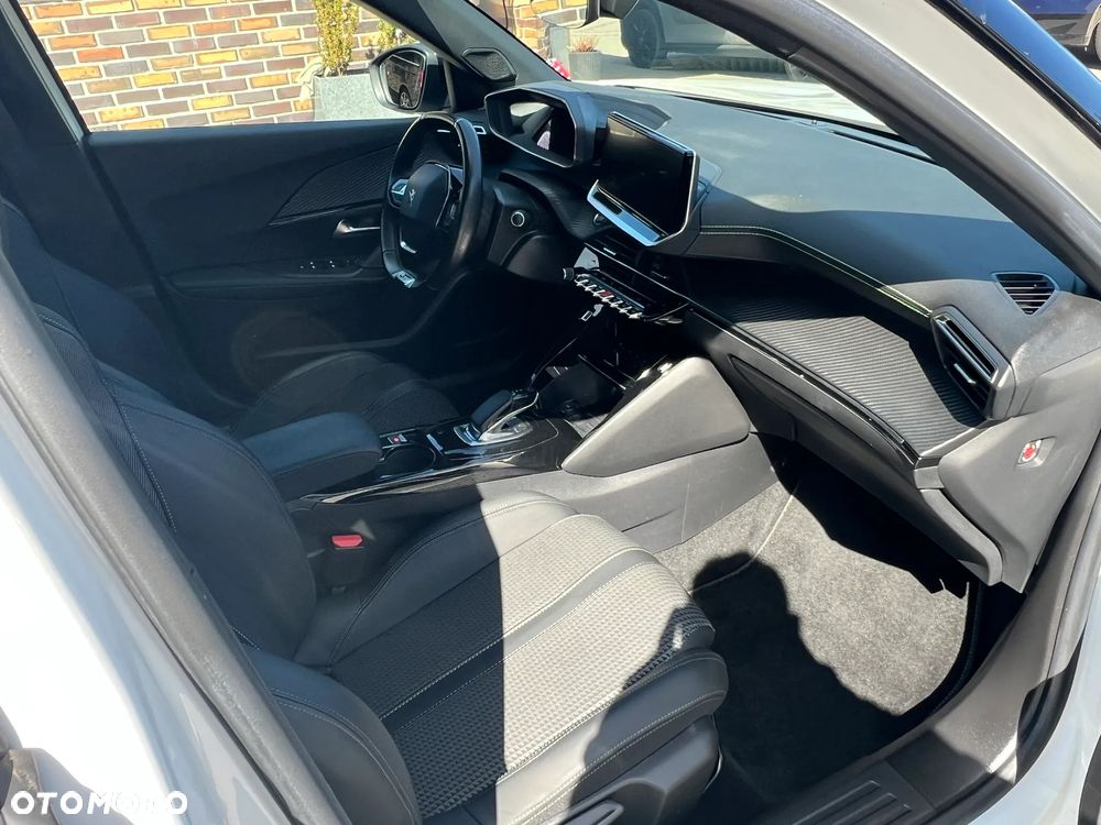 Peugeot 2008 GT Line - 8