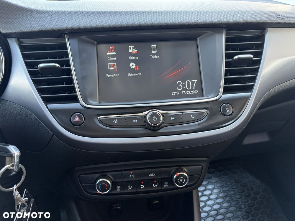 Opel Crossland X - 16
