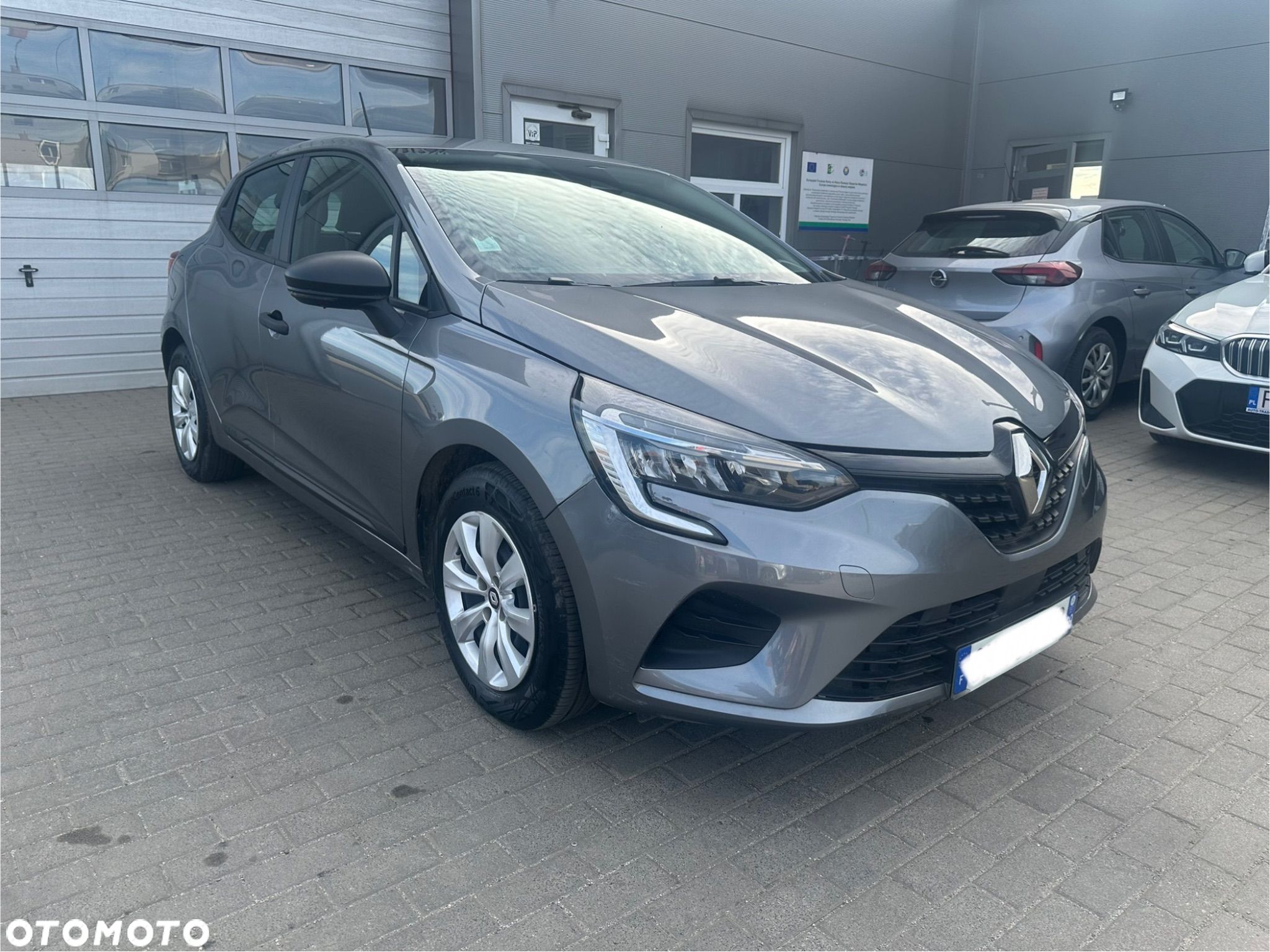 Renault Clio - 1