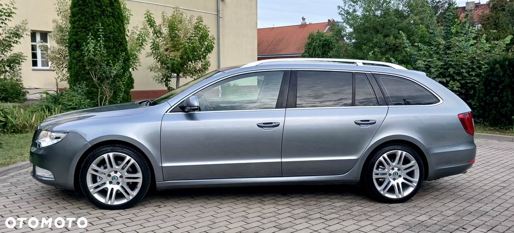 Skoda Superb 2.0 TDI DSG Ambition - 20