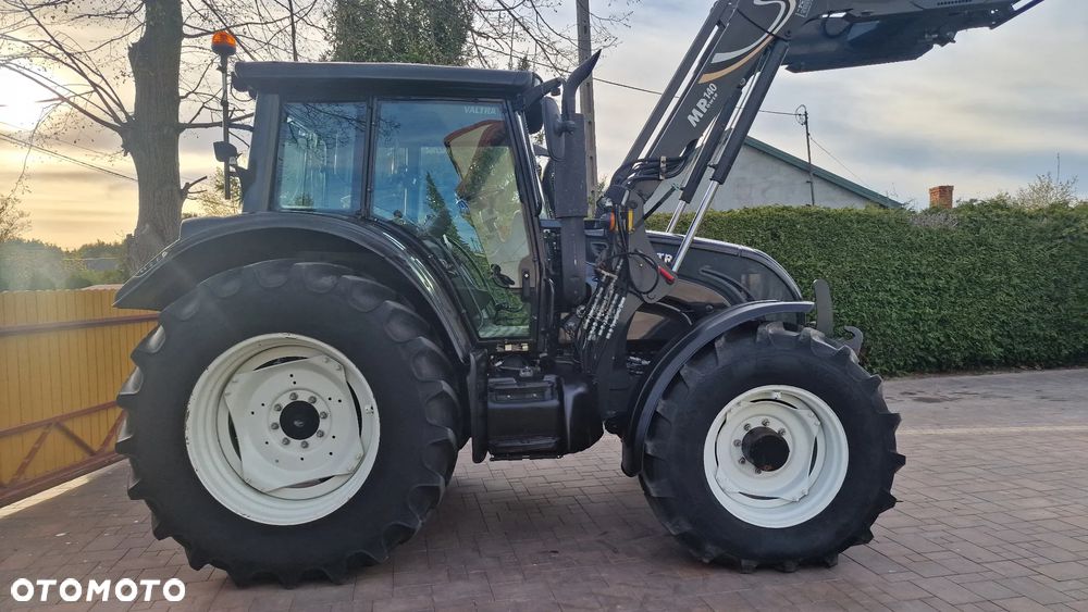 Valtra N142 SISU 4.9L 4cyl, 150 koni! 2013 ROK,  BEZ AD BLUE!!! BEZ DPF!!! - 11