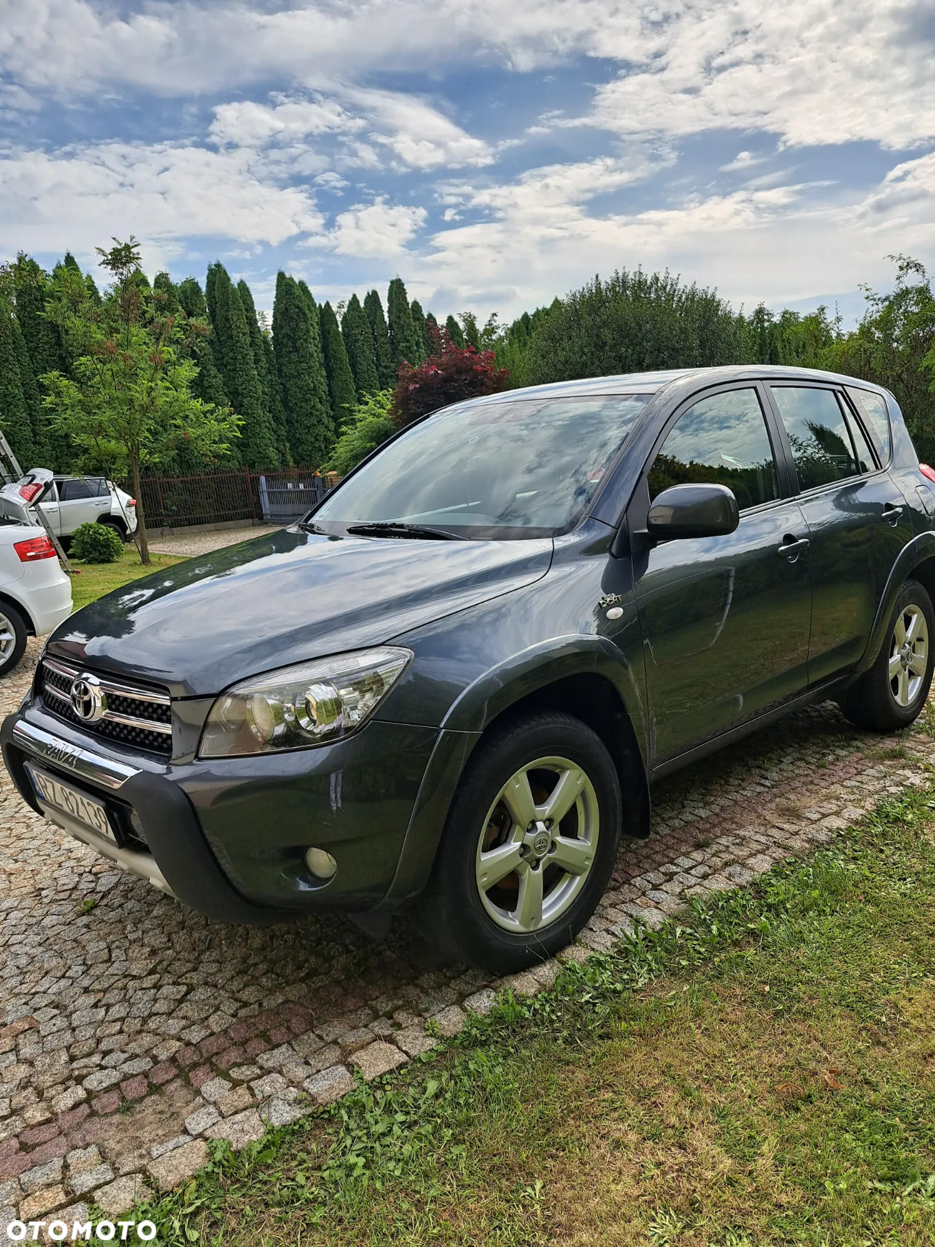 Toyota RAV4 - 3