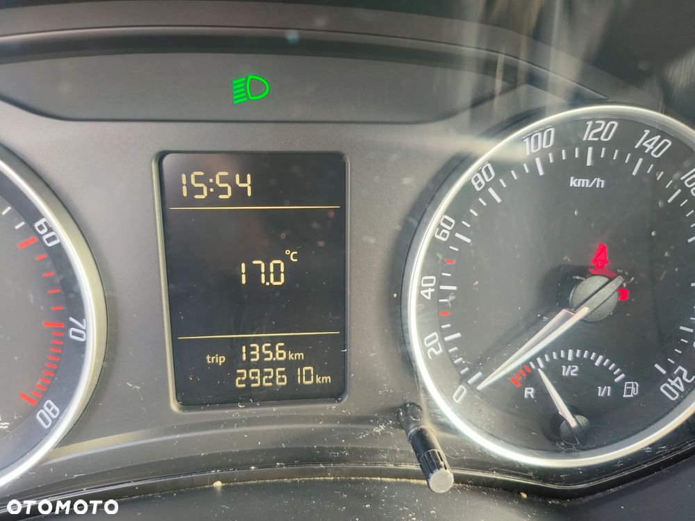 Skoda Octavia 1.6 - 12