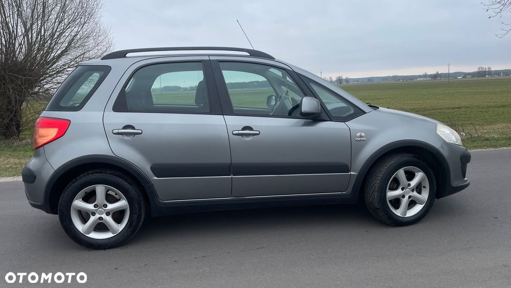 Suzuki SX4 - 2