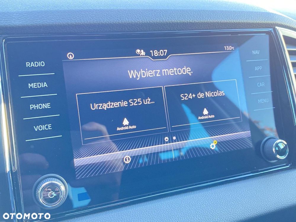 Skoda Karoq 1.5 TSI ACT 4x2 Ambition - 33