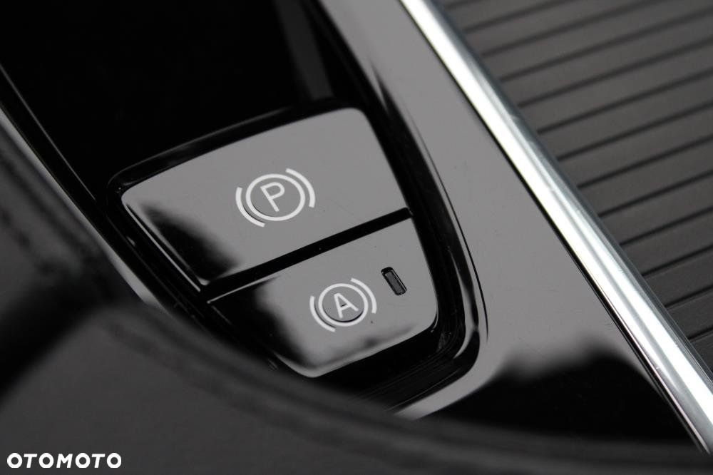 Volvo S90 - 24