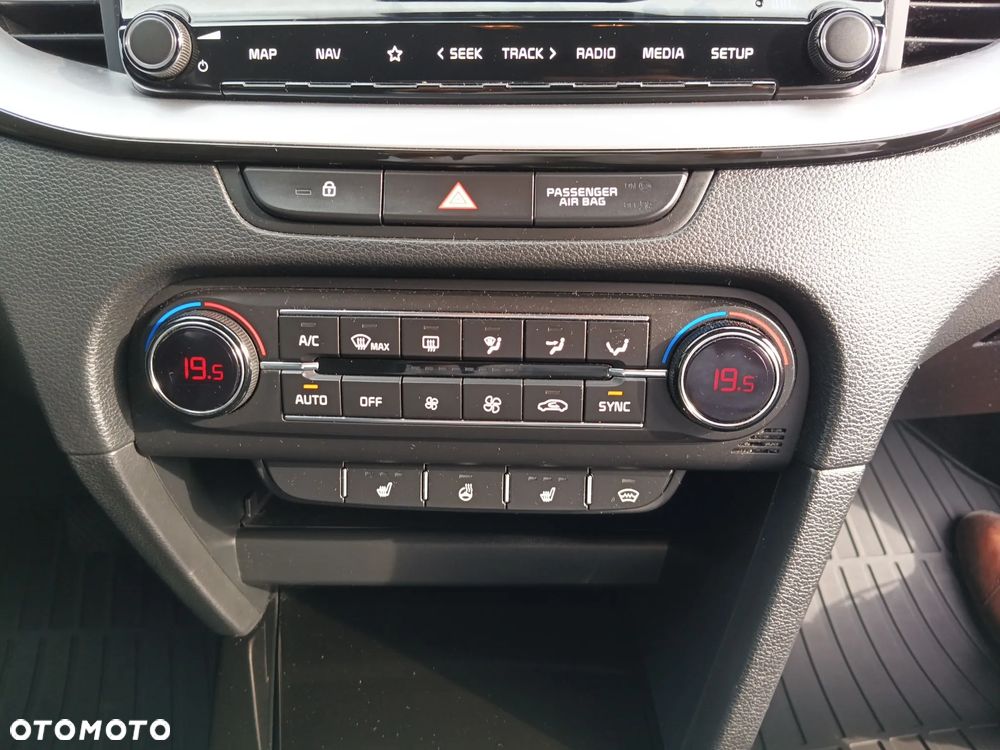Kia XCeed 1.4 T-GDI L Business Line - 16