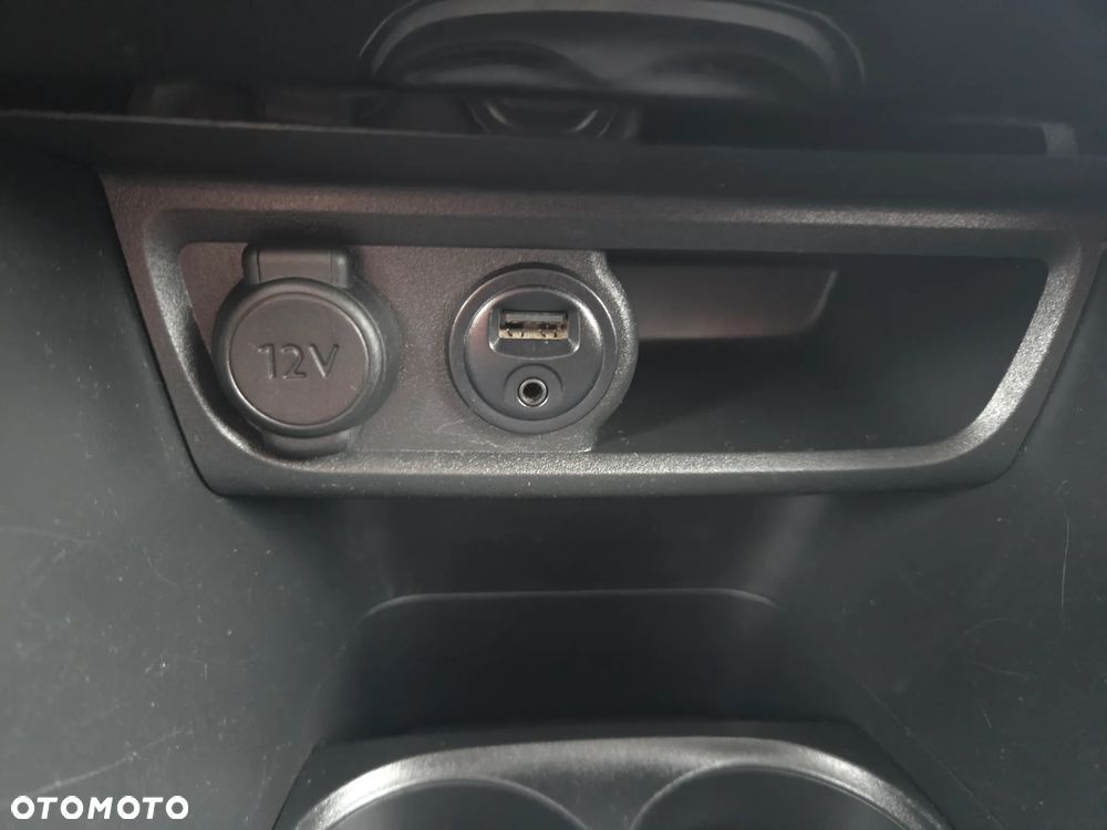 Peugeot 2008 1.2 Pure Tech Style EU6 - 18