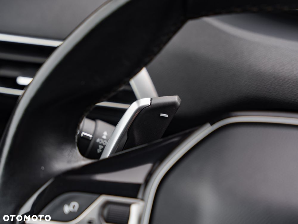 Peugeot 3008 1.6 BlueHDi Allure S&S EAT6 - 23