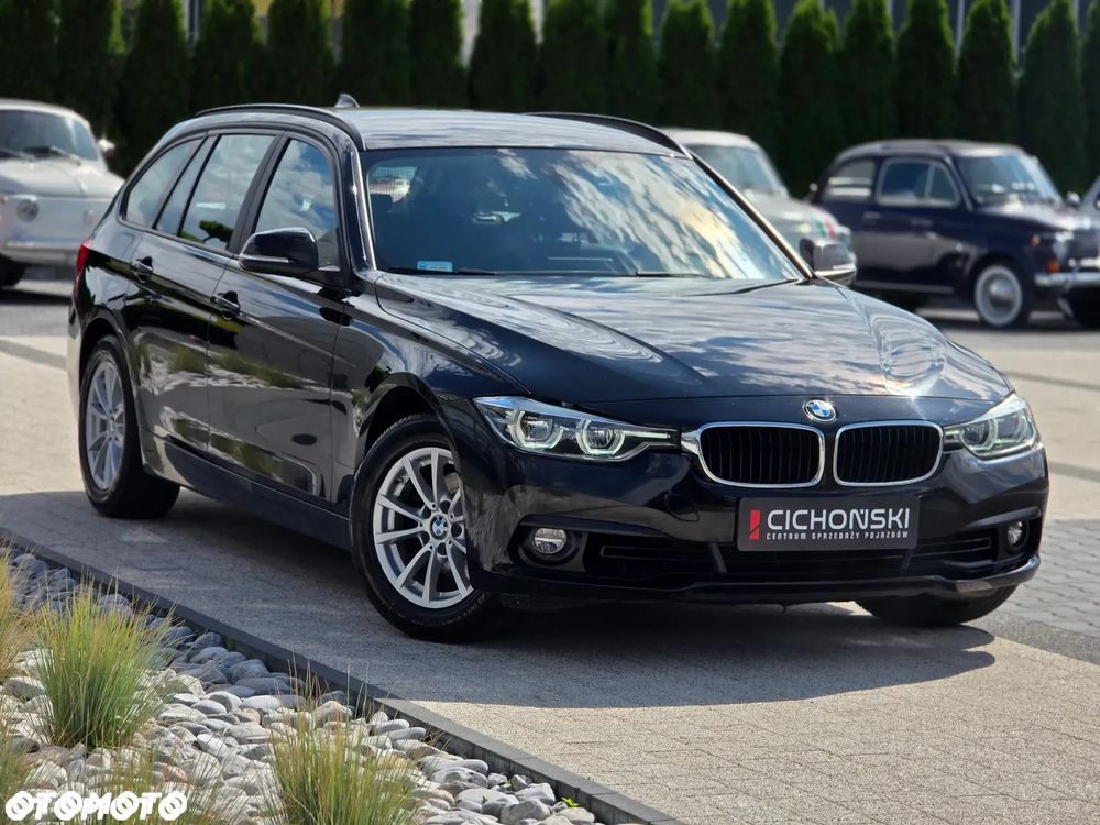 BMW Seria 3 318i GPF Advantage - 32