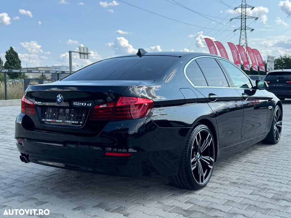 BMW Seria 5 520d xDrive Aut. Luxury Line - 7