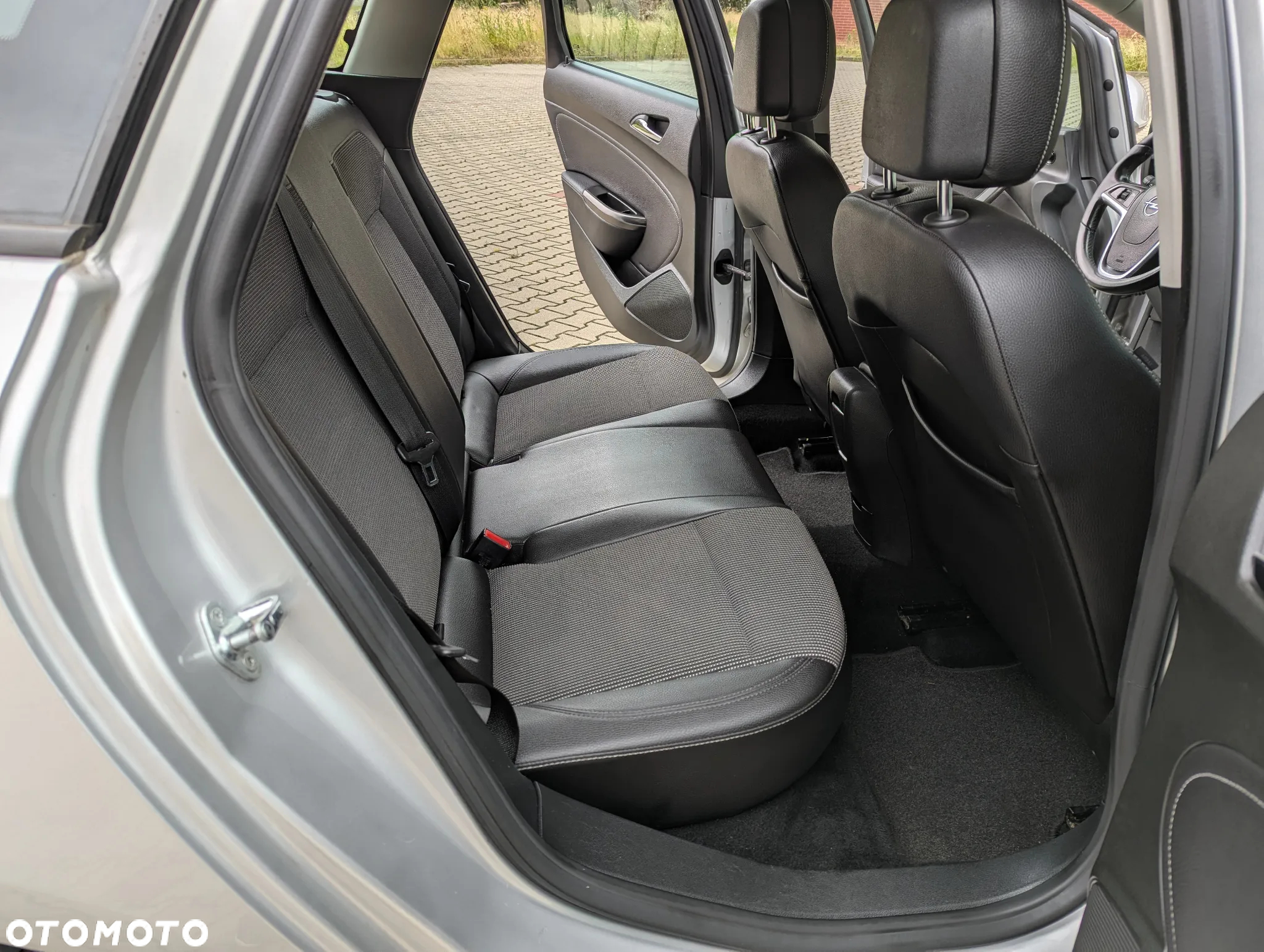 Opel Astra IV 1.4 T Sport - 7