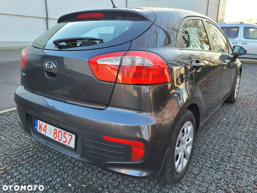 Kia Rio 1.2 Attract - 4
