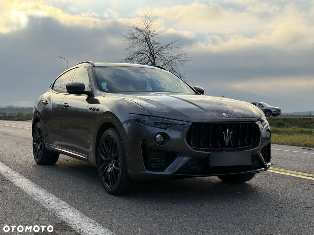 Maserati Levante - 1