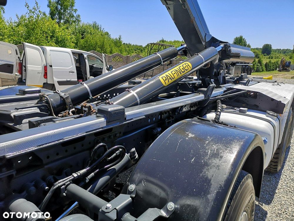 Mercedes-Benz Arocs 3251 Hakowiec 8x4 Palfinger Manual Euro 6 Niski Przebieg! - 12