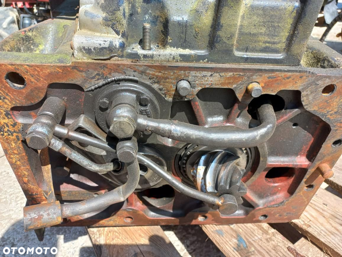 CZĘŚCI DO SKRZYNI BIEGÓW DEUTZ FAHR DX 6.05,6.10,6.30,4,50 .OBUDOWA,WAŁEK,SYNCHRONIZATOR,PRZESÓWKA,KOŁO ZĘBATE,ŁOŻYSKO,WYBIERAK,WIDEŁKI.PRZYSTAWKA NAPĘDU. - 3