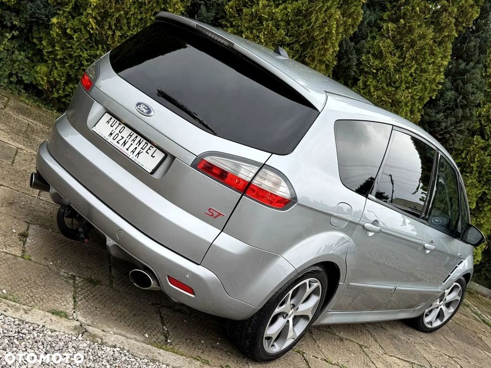 Ford S-Max - 10