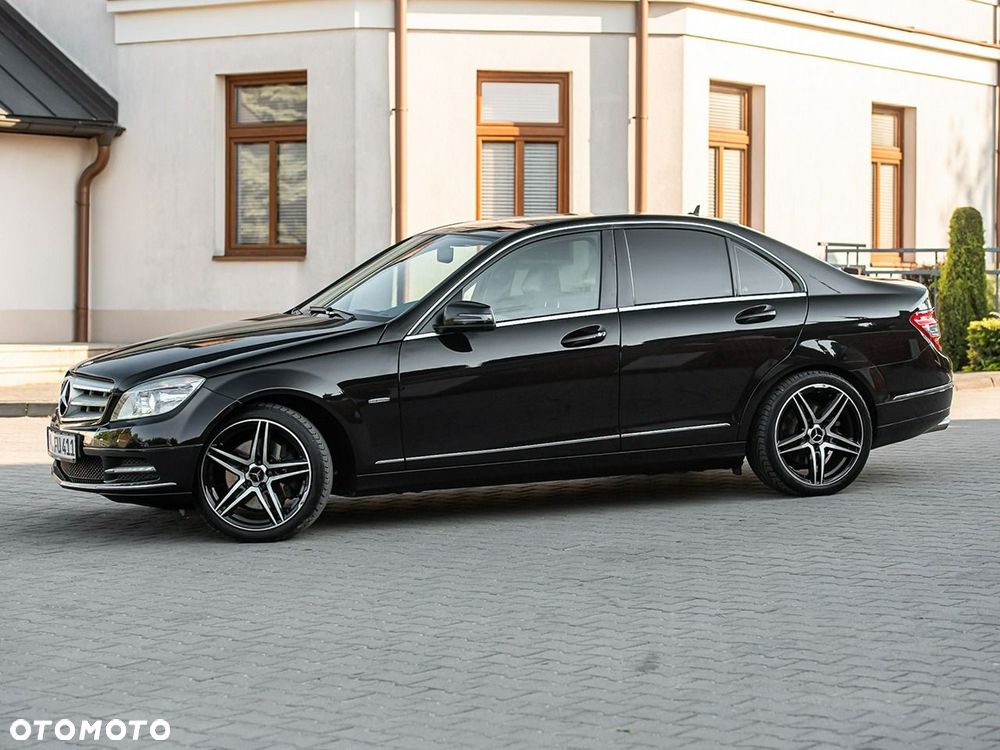 Mercedes-Benz Klasa C 350 CDI DPF 7G-TRONIC BlueEFFICIENCY Avantgarde - 12